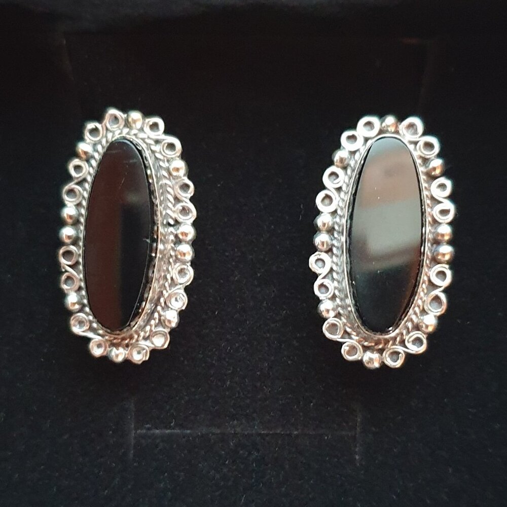 Vintage Mexican Handcrafted Sterling Silver & Black Onyx Screw Back Earrings